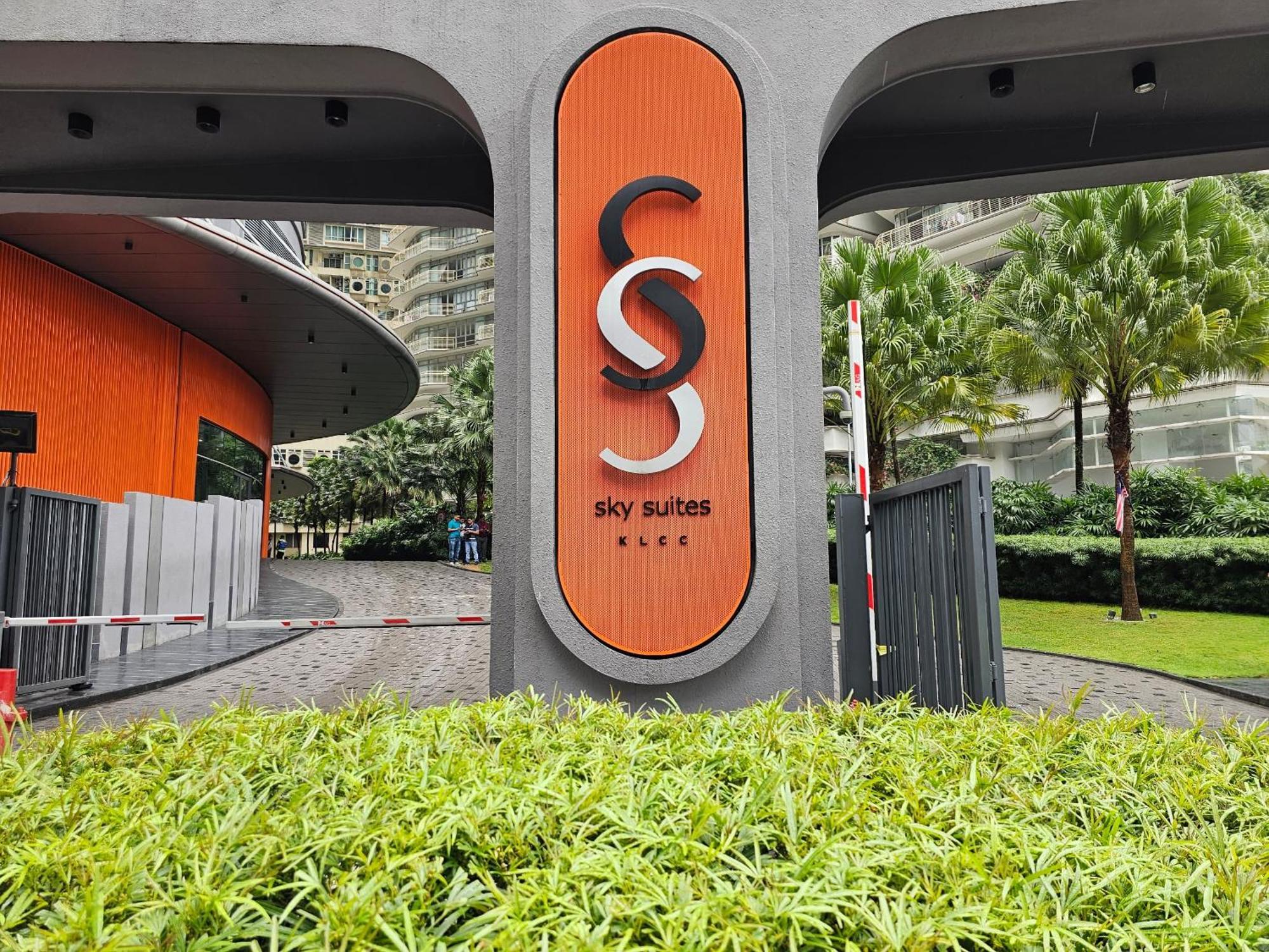 The Sky Suites Klcc By The Park — Photos 2